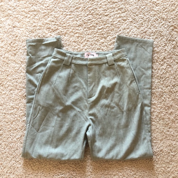 not so business pants - Picture 1 of 3